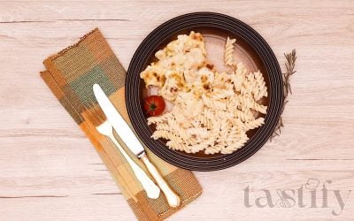 Мисиркини медаљони во кремаст сос