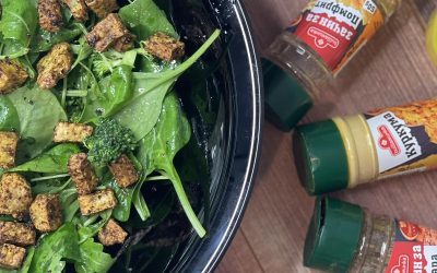 Свежа салата со крцкаво тофу